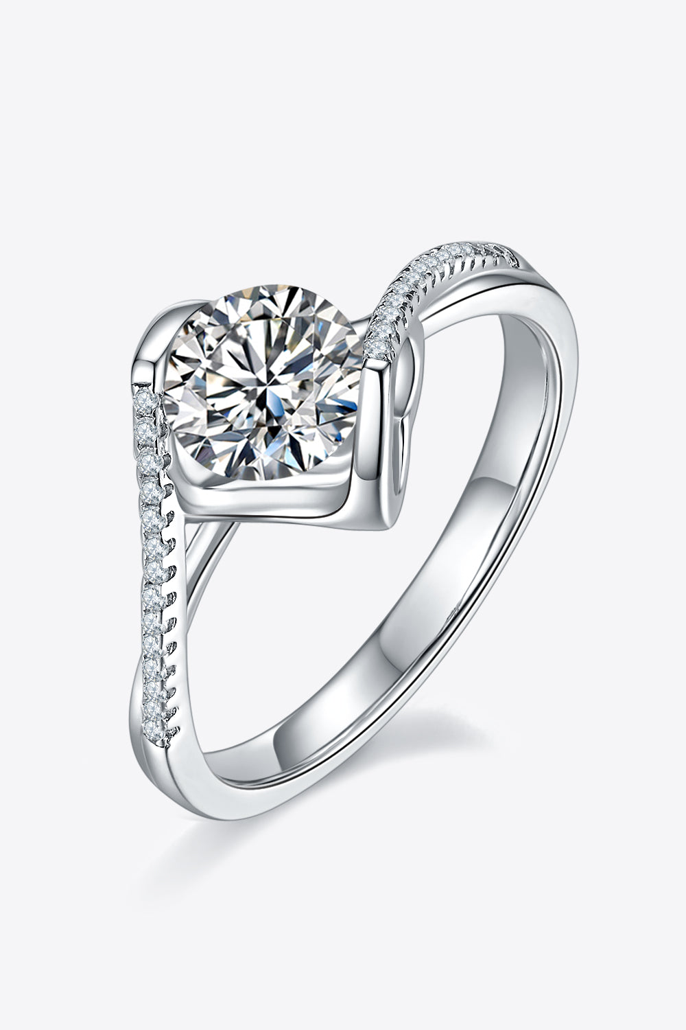 1 Ct Moissanite Heart Set Twisted Ring - - Claude Jewelry Moissanite - Shop claudejewelry.com