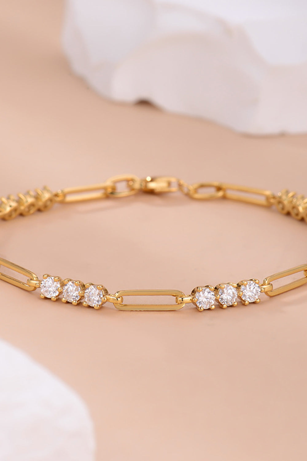 1.8 Ct Moissanite Stone & Chain Bracelet - 18k Gold Vermeil- Claude Jewelry Moissanite - Shop claudejewelry.com