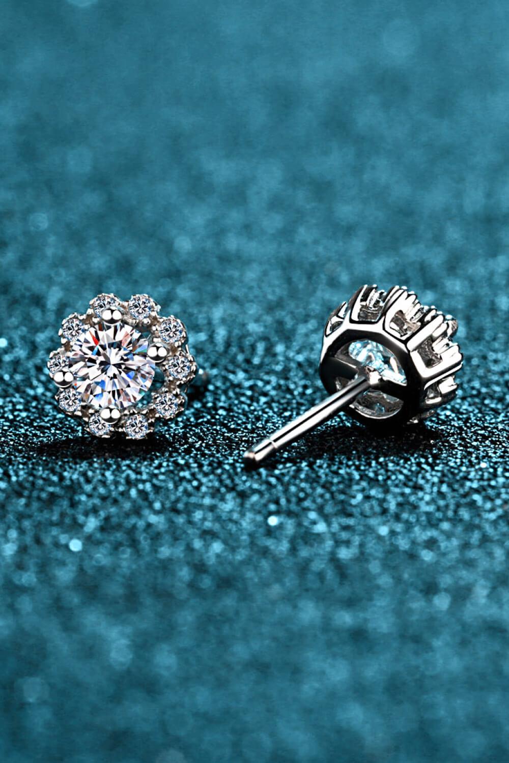 Moissanite Floral-Shaped Stud Earrings - Rhodium Vermeil- Claude Jewelry Moissanite - Shop claudejewelry.com