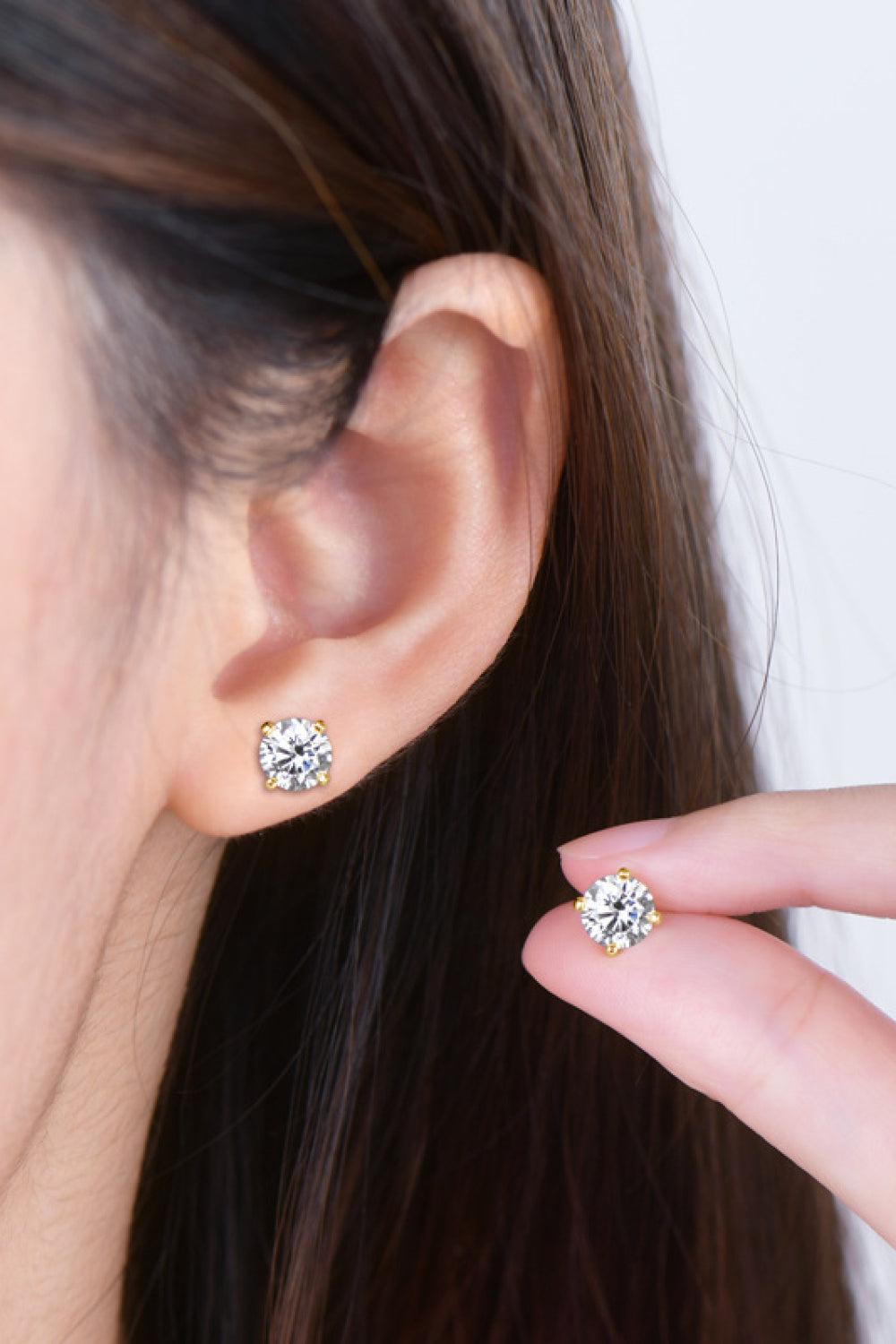 Round Cut 2 Ct Moissanite Stud Earrings - - Claude Jewelry Moissanite - Shop claudejewelry.com